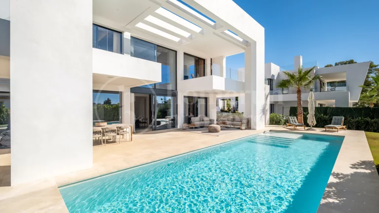 ee664d41-1f52-40b2-b6bc-b05bdd197448 (1)